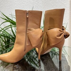 NWT Coutgo Pointed Toe Bow Accent Side Zipper Stiletto Ankle Boots